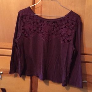 AEO 3/4 sleeve embroidered top burgundy size large